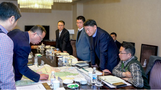 集团党委书记、董事长任丁会见峨边 县委书记谭焰一行