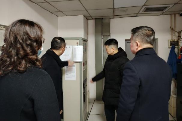 省尊龙集团党委书记、董事长游勇检查督导春节安全生产并看望慰问干部员工